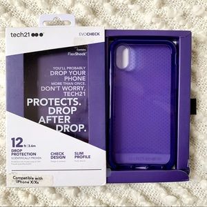 Tech21 iPhone X/XS purple phone case
